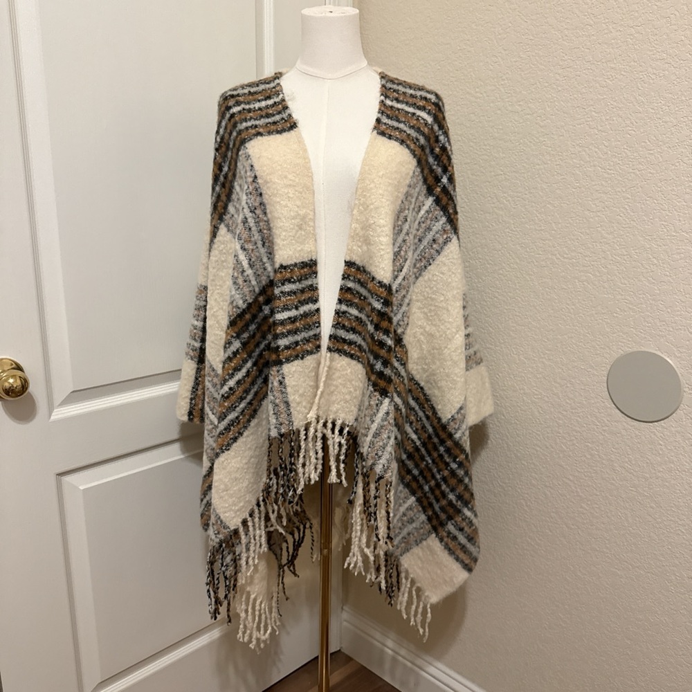Forever 21 Cream and Brown Patterned Poncho